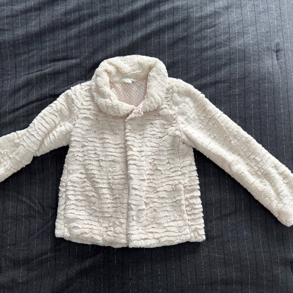 Girls Garnet Hill Cream Faux Fur Jacket Size Medium